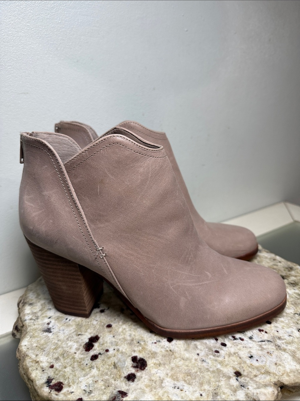 Copper Key Taupe Leather Back Zip Stacked Block Heel Round Toe Booties Sz 10 M